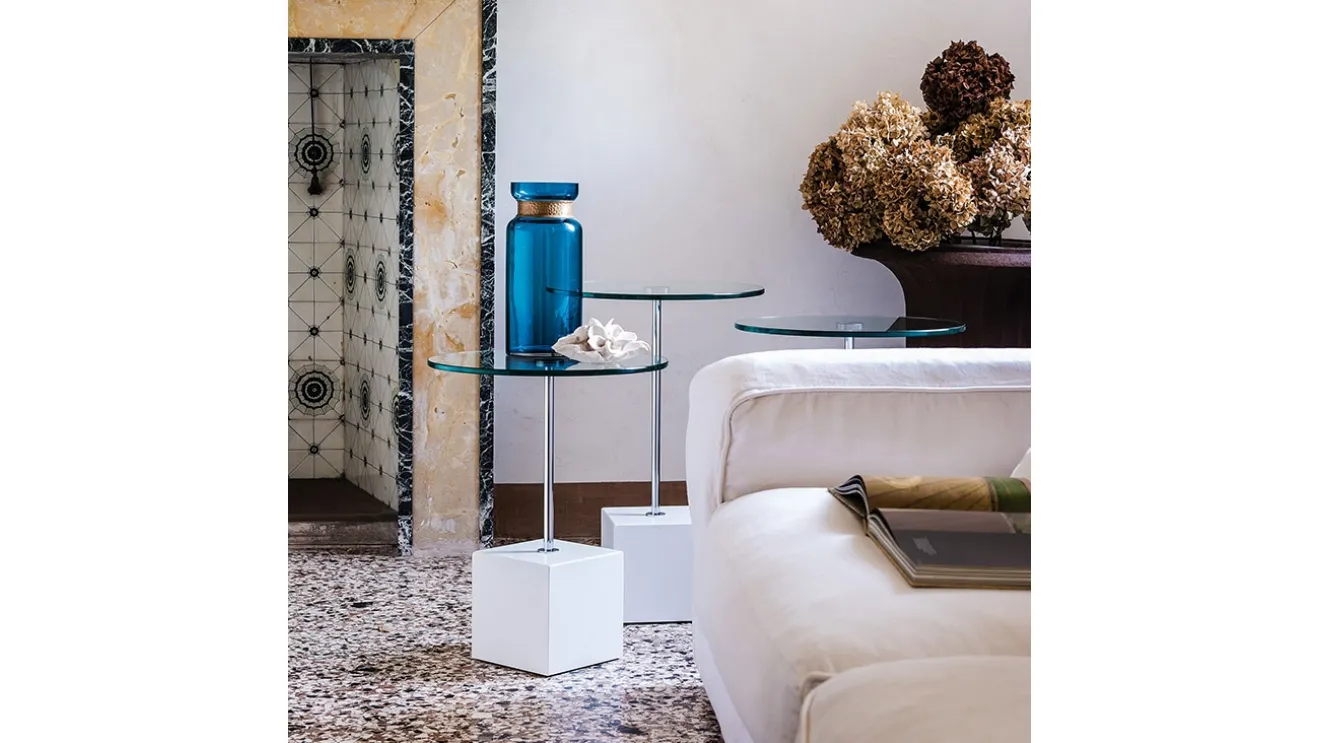 Tavolino in acciaio verniciato bianco con piano tondo in vetro Axo di Cattelan Italia