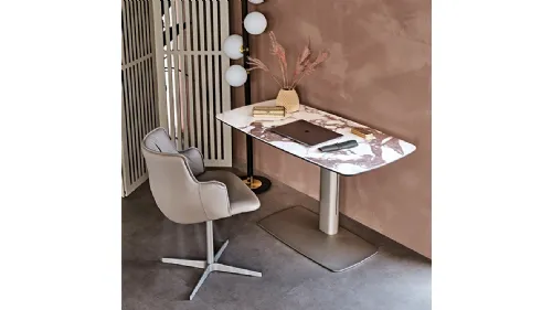 Scrittoio regolabile Runner Keramik con struttura in acciaio e piano in ceramica Marmi di Cattelan Italia