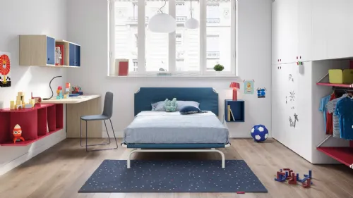 Cameretta con letto ad una piazza e mezza e pensili sospesi Kids space 05 di Nidi