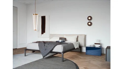 Comodino in laccato lucido Easy System di Novamobili
