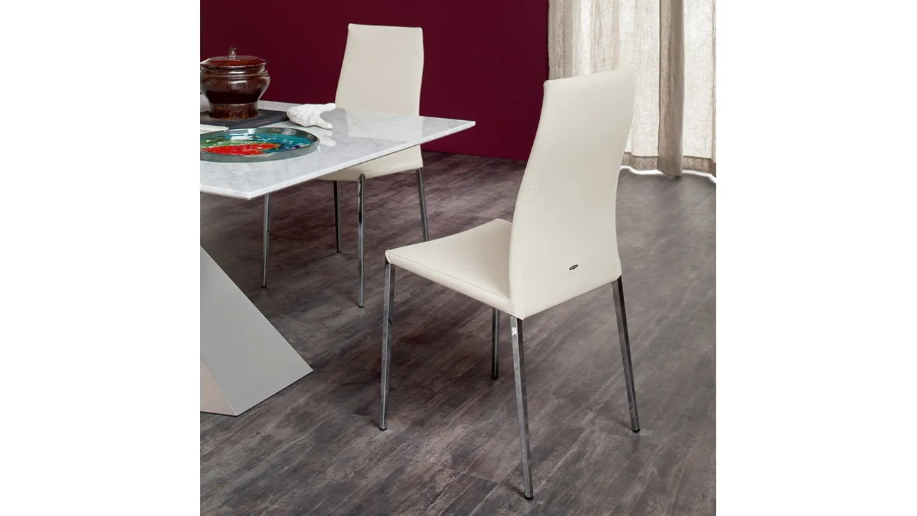 Sedia in ecopelle con struttura in acciaio Maya Flex ML di Cattelan Italia