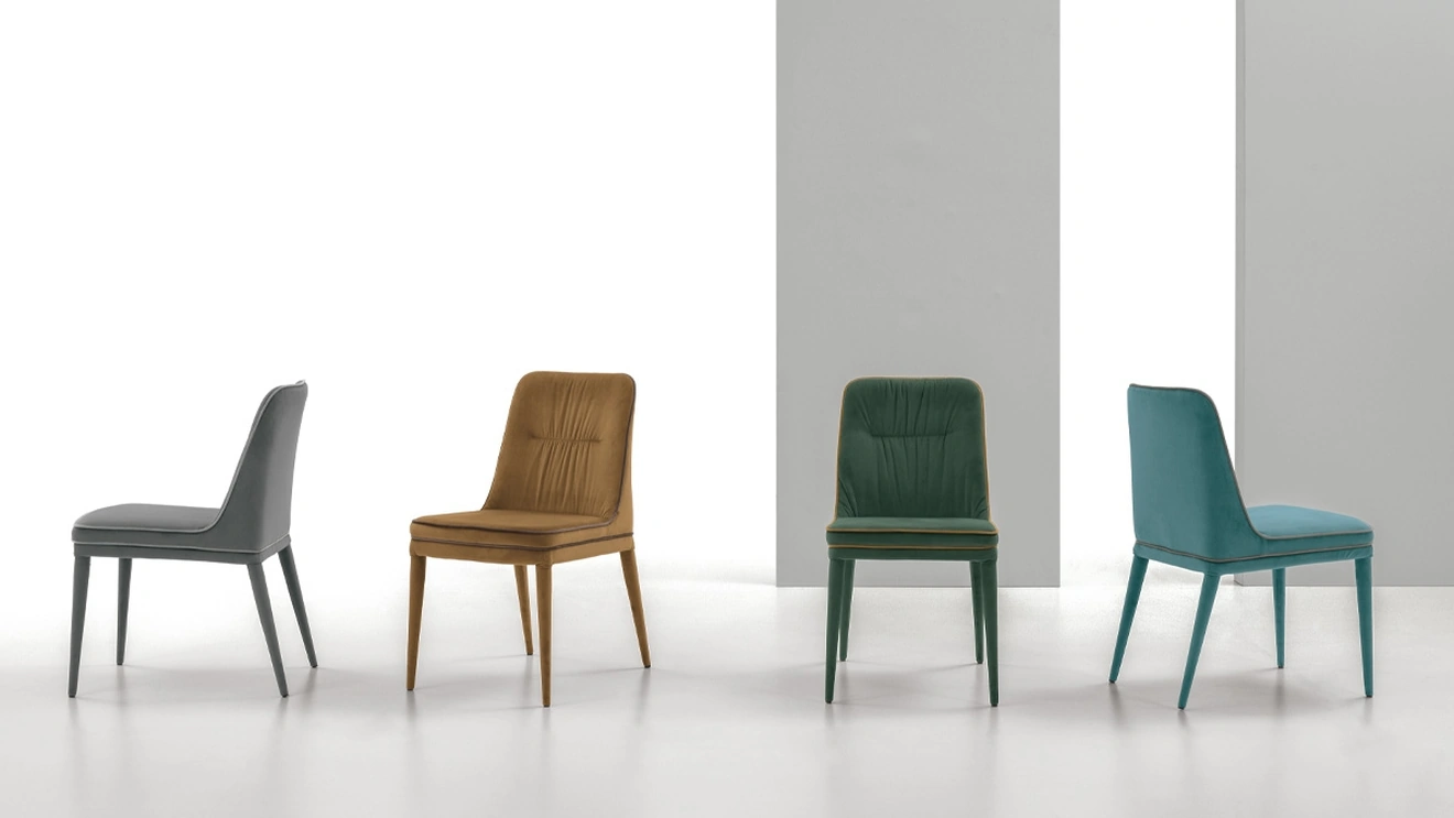 Sedia Dallas rivestita in morbida microfibra di Target Point