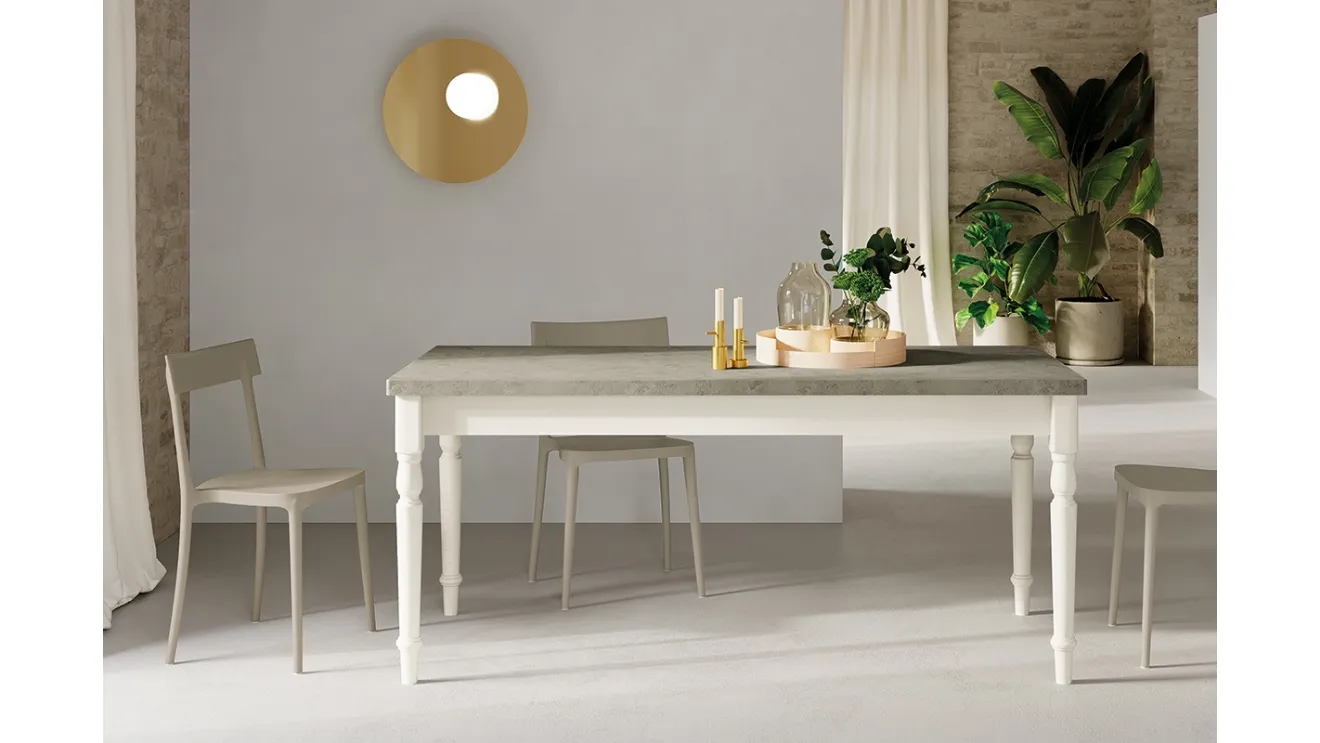 Tavolo Londra Allungabile con top in laminato e gambe in legno massello di Arredo3