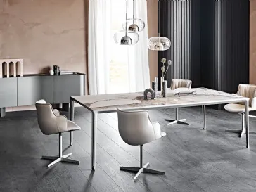 Tavolo con piano in ceramica effetto marmo Boulevard Keramik di Cattelan Italia