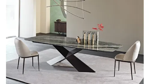 Tavolo con base in metallo e piano in ceramica Tyron Keramik di Cattelan Italia