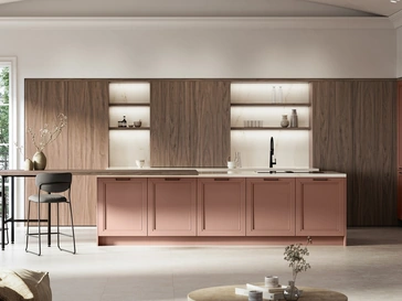 Cucina Classica con isola Opera 01 in laccato e laminato di Arredo3