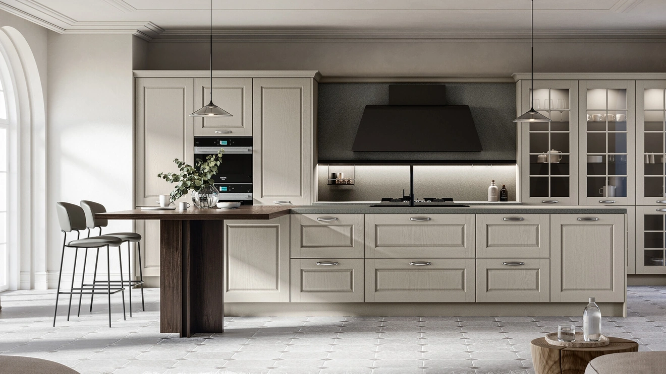 Cucina Classica in laccato a poro aperto con isola Asolo di Arredo3