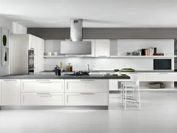Cucina Classica Itaca angolare a ferro di cavallo in legno massello di Frassino laccato Bianco a poro aperto di Arredo3