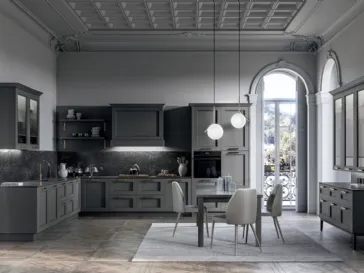 Cucina Classica angolare in laccato opaco Grigio e top in laminam Nero Greco Meg di Arredo3