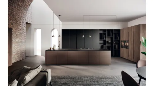 Cucina Design in laccato finitura alluminio brunito e top in gres con isola Lab di Binova
